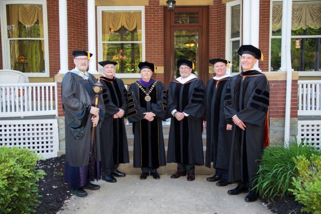 Group photo with the honorary degree recipients