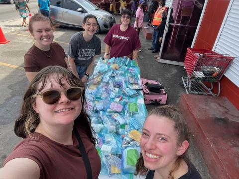 Nicole Simeone in the Bahamas on a service trip