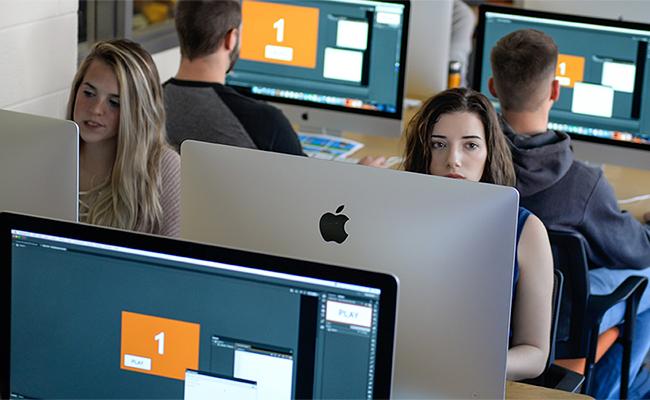 Students using our Mac computer lab