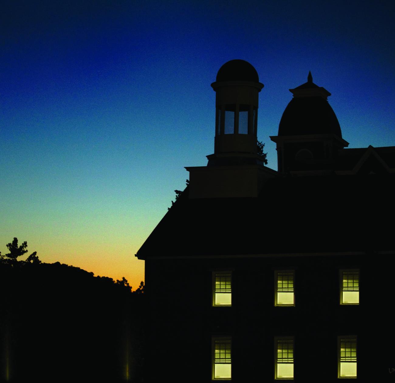 hanna hall at dusk