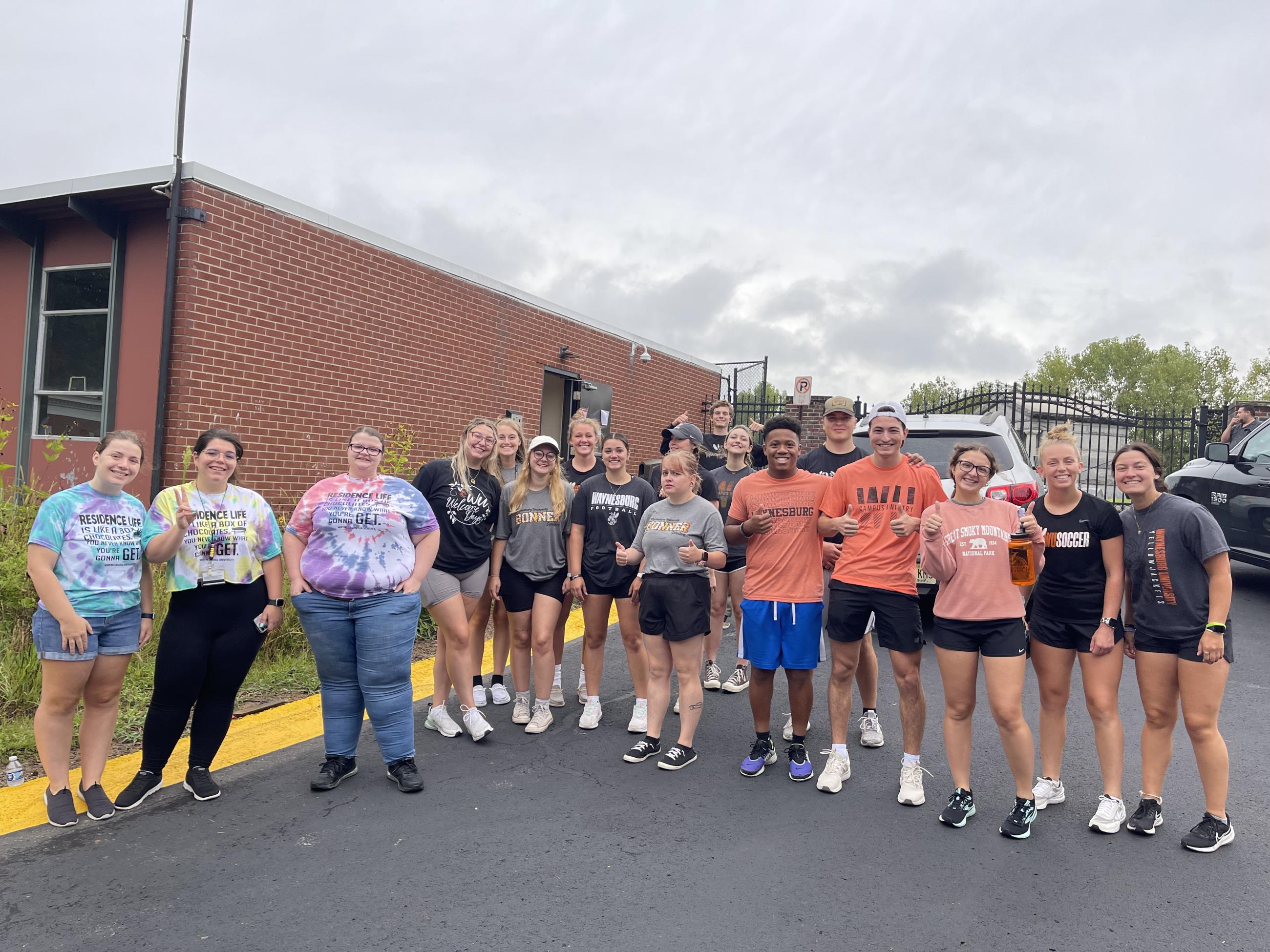 group of students on move in day