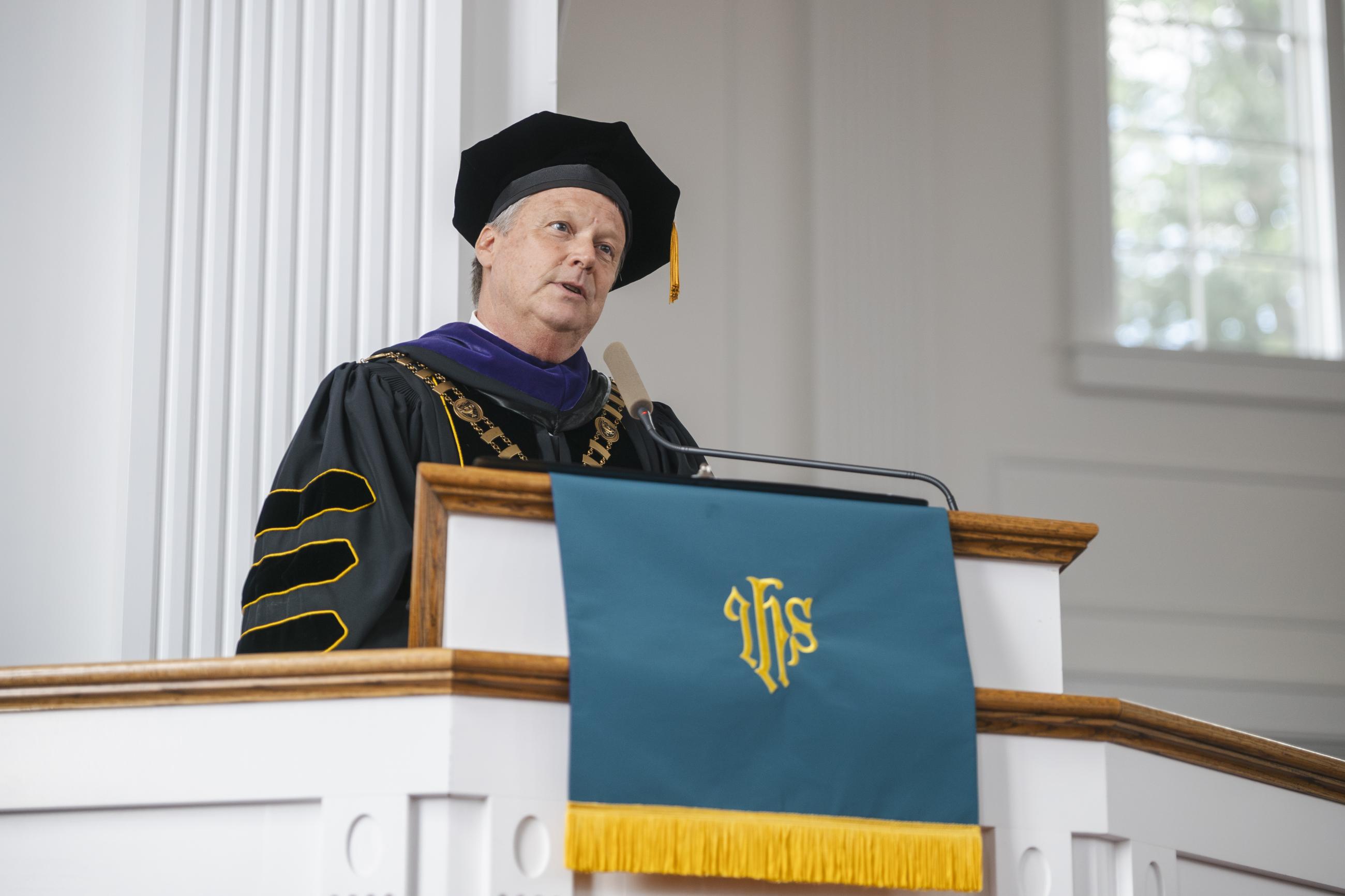 President Lee speaking at Matriculation
