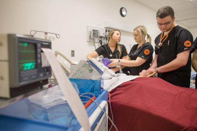 Waynesburg nursing students in the simulation lab