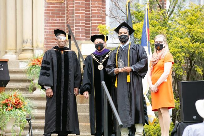 Douglas G. and Kathryn D. Lee Servant Leadership Endowed Award Presentation